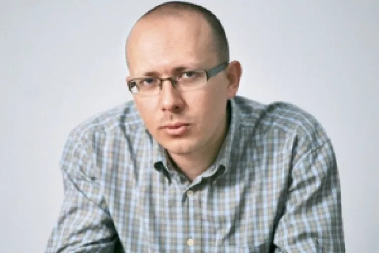 Alba-neagra cu criza : "Daca ne-a spus-o Basescu ca e bine, atunci e clar, ne-a luat dracu!"