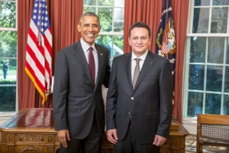 Ambasadorul George Cristian Maior i-a vorbit presedintelui Barack Obama despre simpatia pe care o au romanii fata de Statele Unite