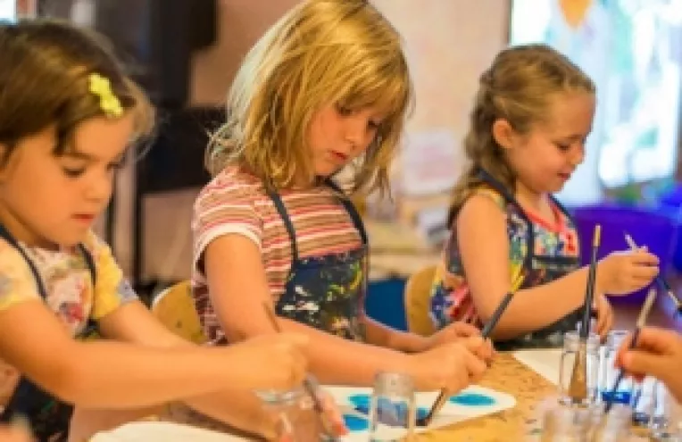 Ateliere de vacanta Art Antipa, la Muzeul National de Istorie Naturala Grigore Antipa