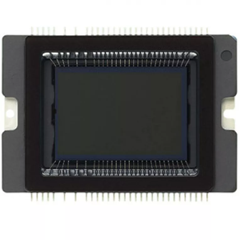 Canon isi construieste o noua fabrica de senzori optici