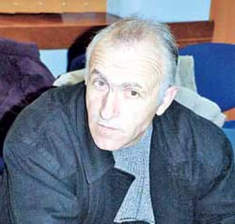 "Carjaliu este un prost"