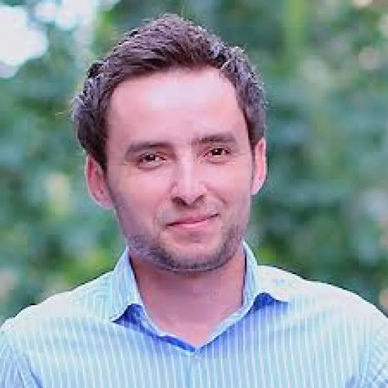 Celebrul consultant-trainer in social media Alexandru Negrea 