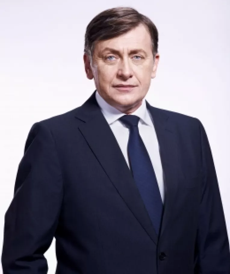 Copresedintele USL Crin Antonescu desfiinteaza calm si politicos aberatiile presedintelui Traian Basescu