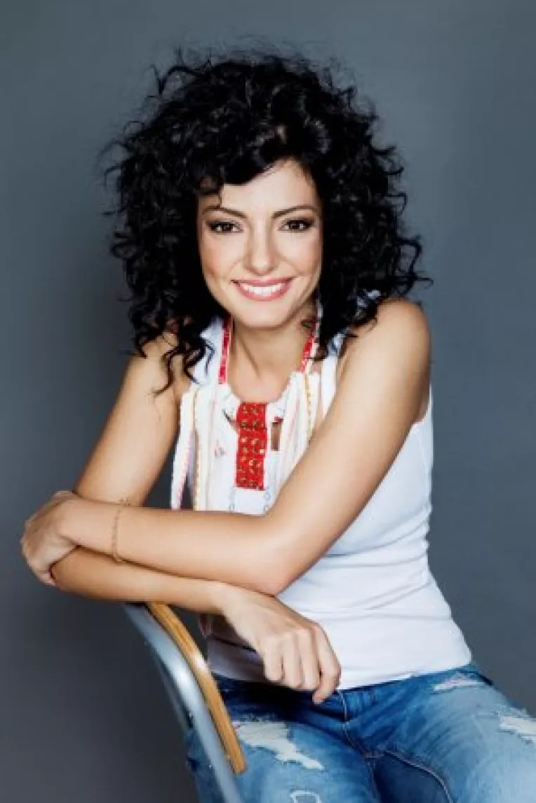 Debut editorial al Andreei Billig: "Four Doors and Other Stories" ("Patru Usi si alte povesti")