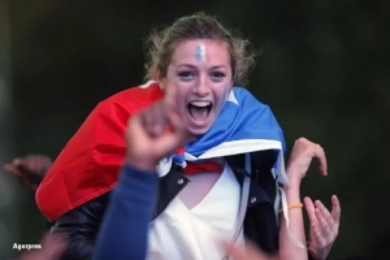 EURO 2016: Cocosii Frantei i-au batut pe islandezi la scor:  5 - 2