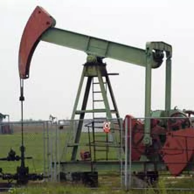 Fara sa vrea, ßeres ne scumpeste benzina