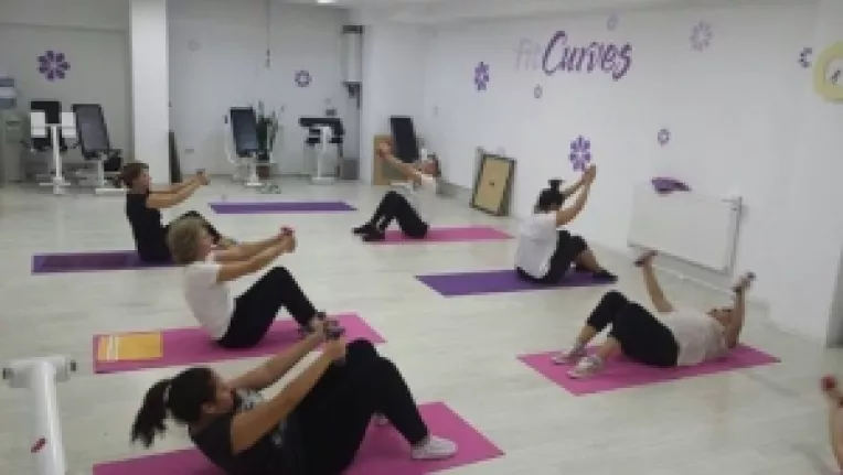 FitCurves, lider global in fitness pentru femei!