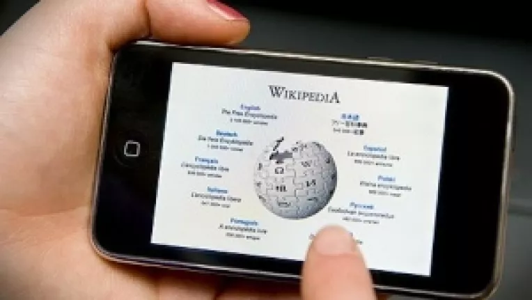 Fundatia Wikimedia publica aplicatia WikimediaCommons prin care oamenii pot incarca poze din diverse locuri ale lumii