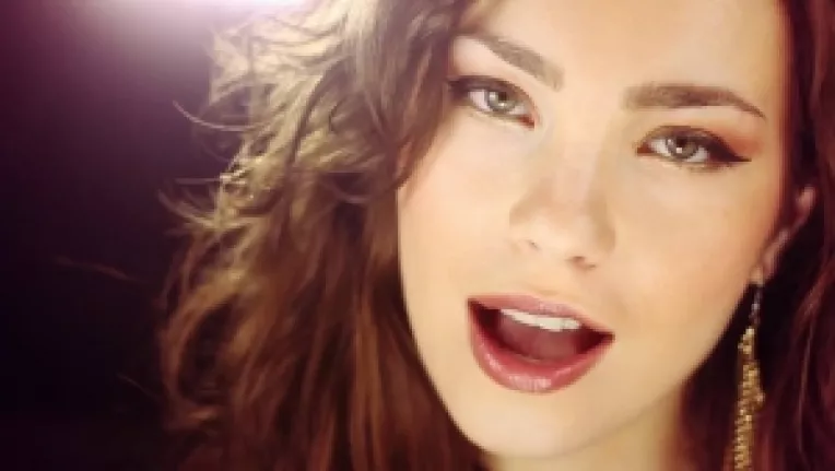 Kamelia lanseaza Cuidado, alaturi de Doddy