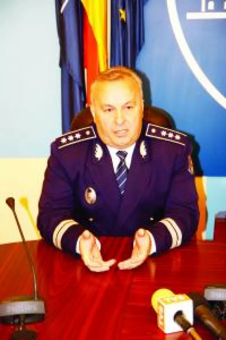 Nicolescu, repus in functie sa nu saraceasca