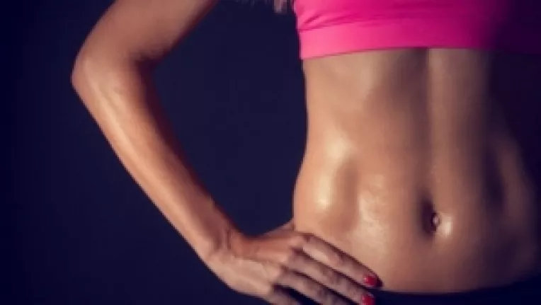 Reteta-minune care va ajuta sa scapati de 1 cm pe zi din talie!