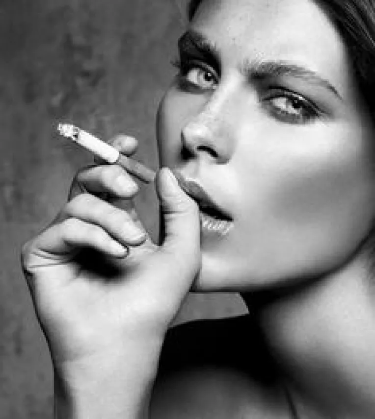 Tabagismul provoaca acnee