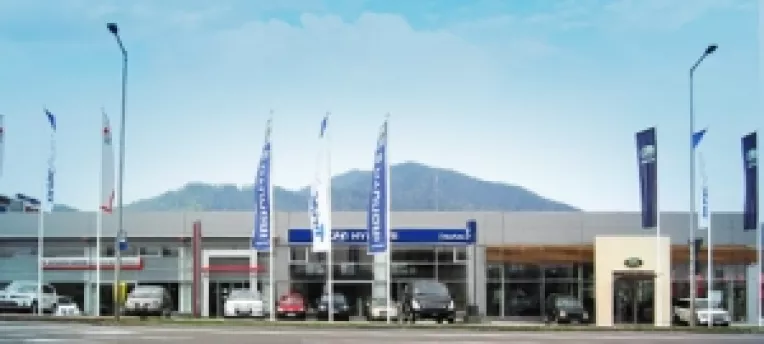 Tiriac a investit 3 milioane de euro in cel mai modern complex auto din Brasov
